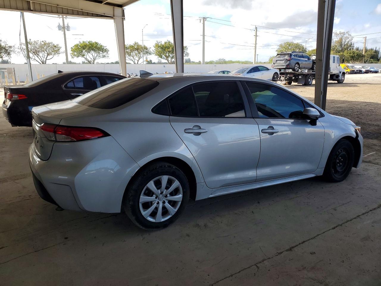 2023 Toyota Corolla Le - Фото 3
