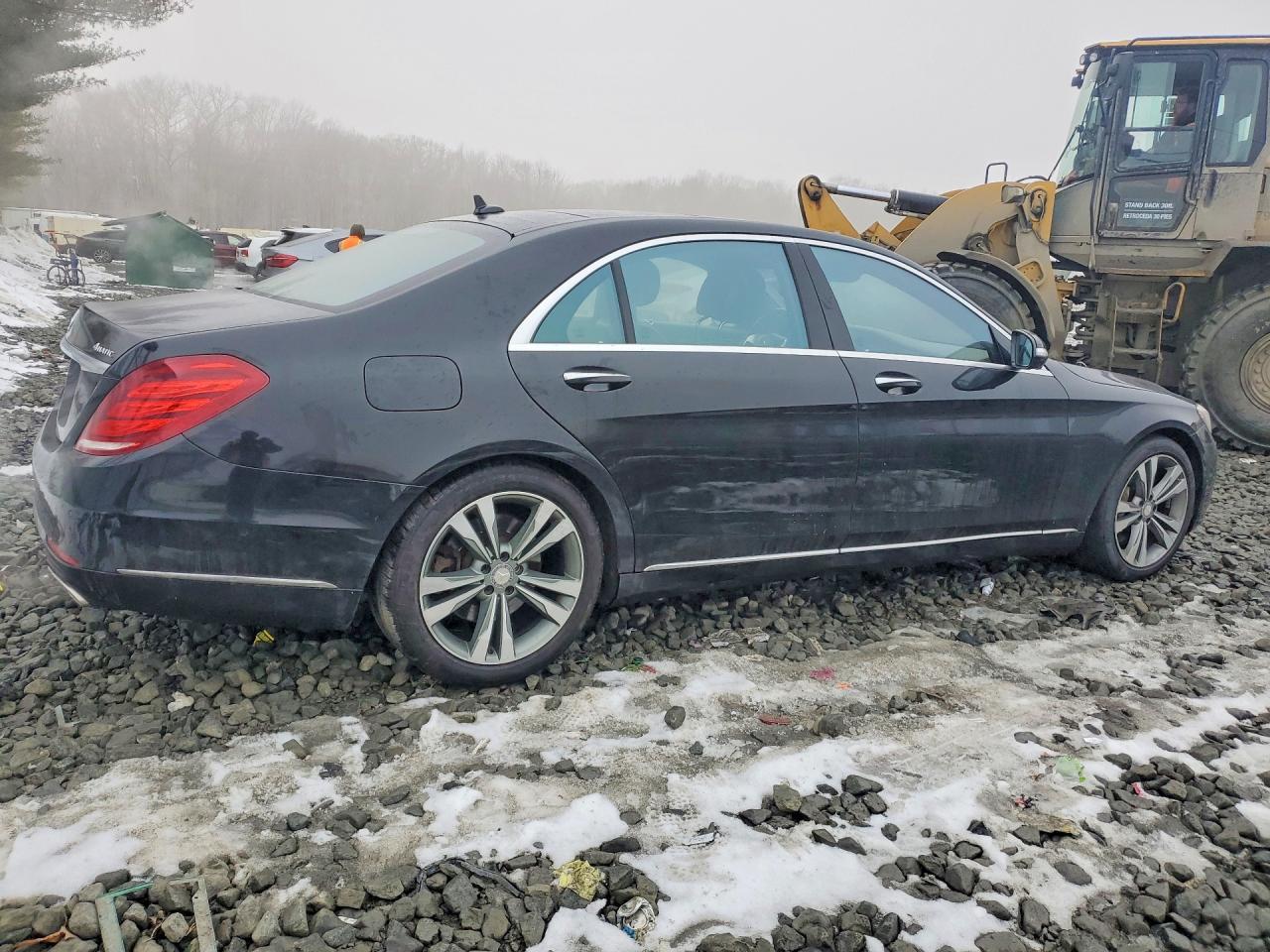 2015 Mercedes-Benz S 550 4Matic - Image 3