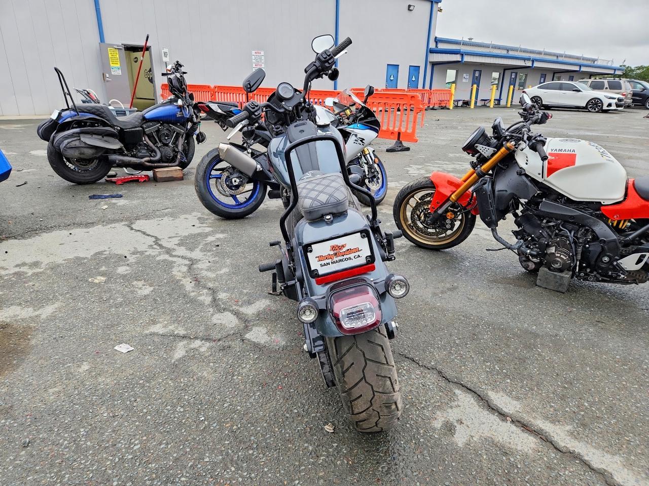 2025 Harley-Davidson Fxlrs - Фото 4