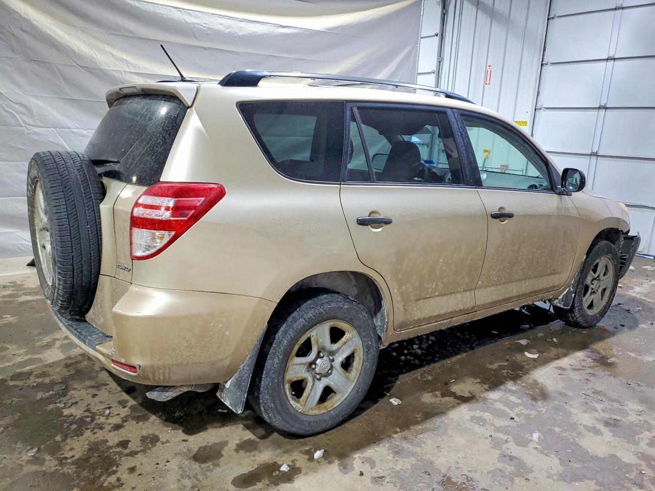 2010 Toyota Rav4 Base - Фото 3