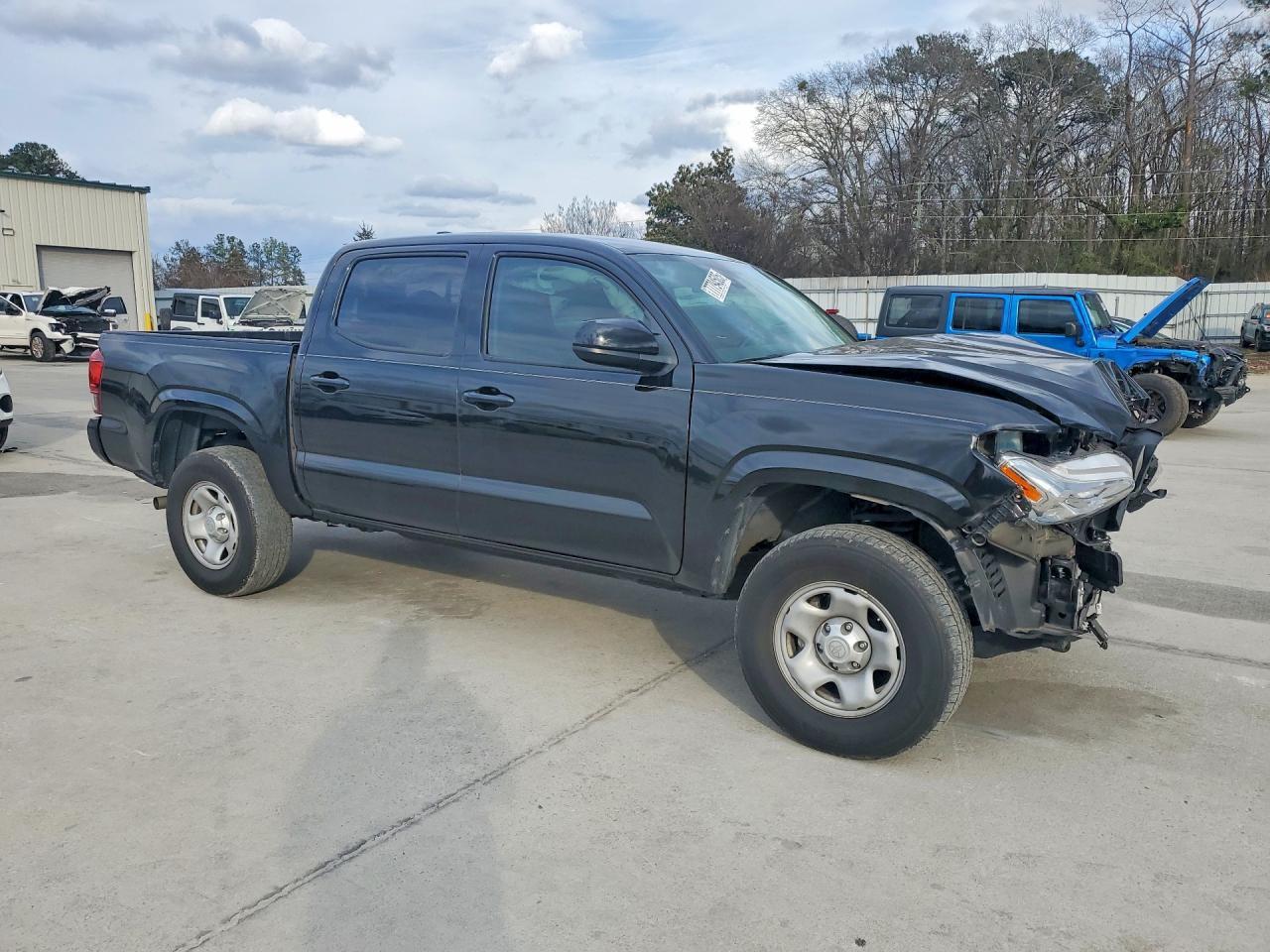 2022 Toyota Tacoma Double Cab - Image 4