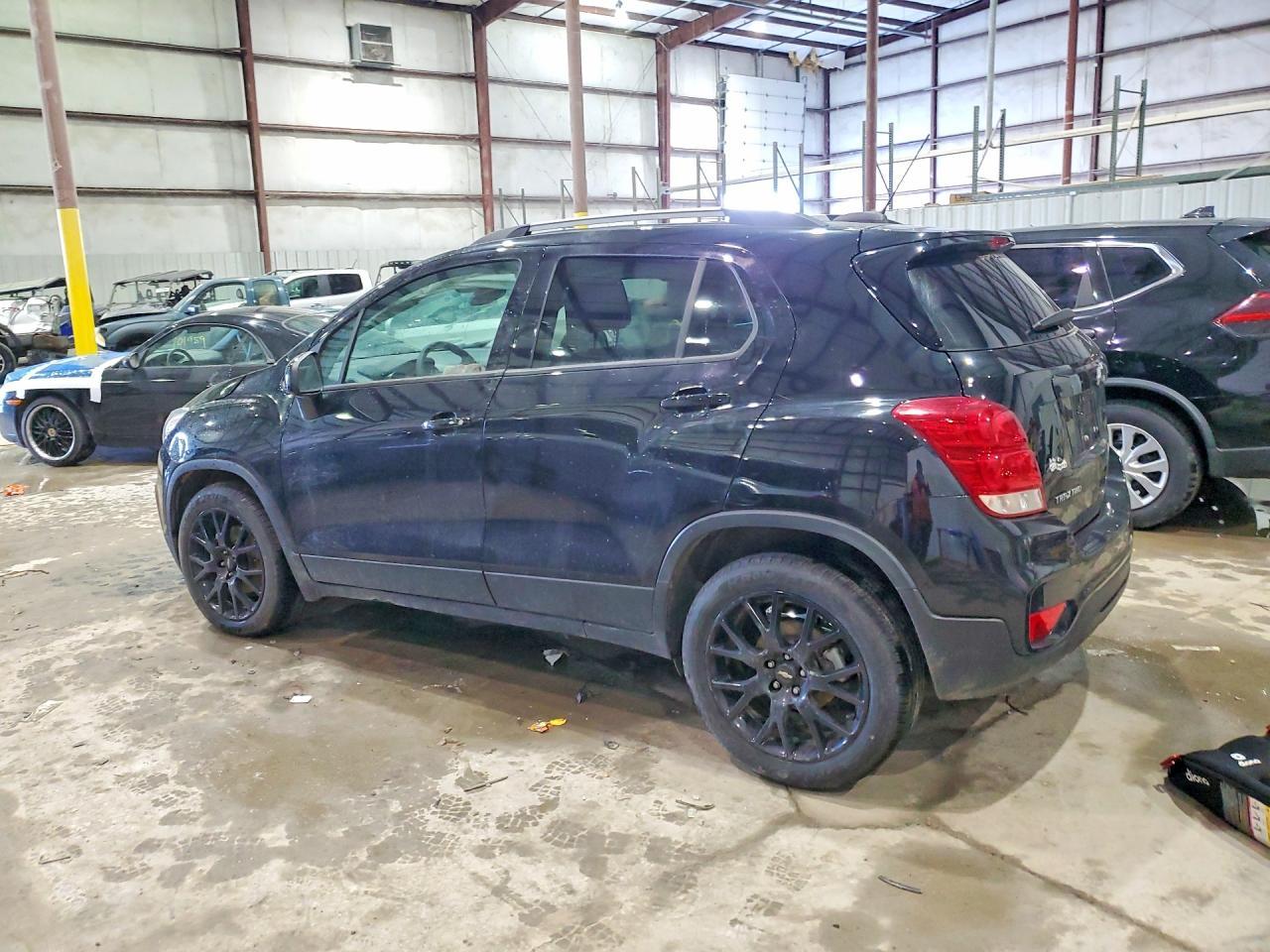 2022 Chevrolet Trax 1Lt - Image 2