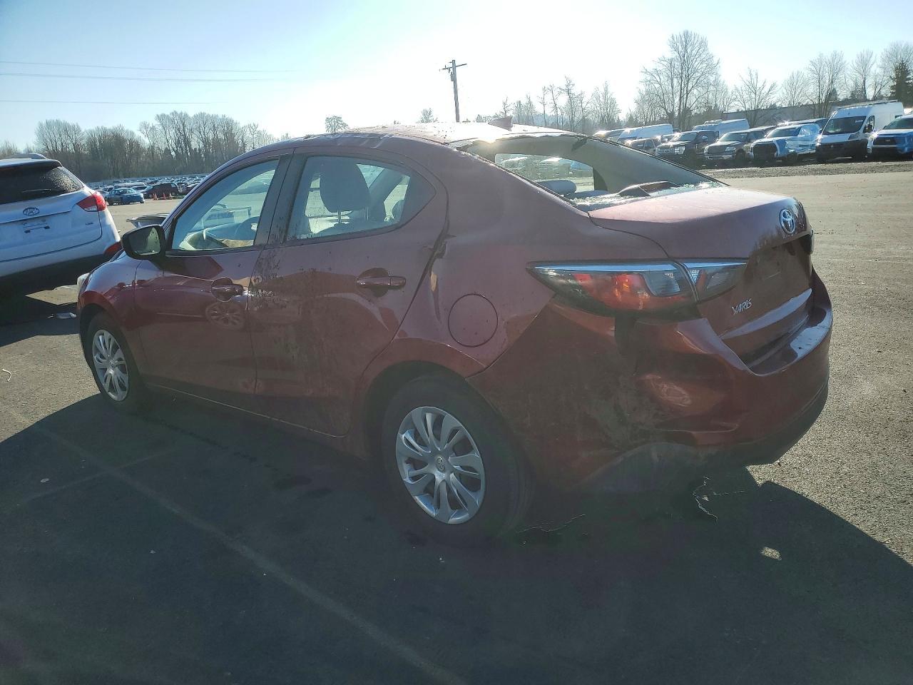 2019 Toyota Yaris L - Image 2