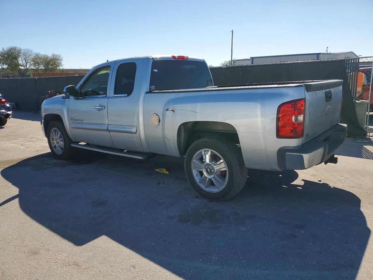 2012 Chevrolet Silverado C1500 Lt - Фото 2