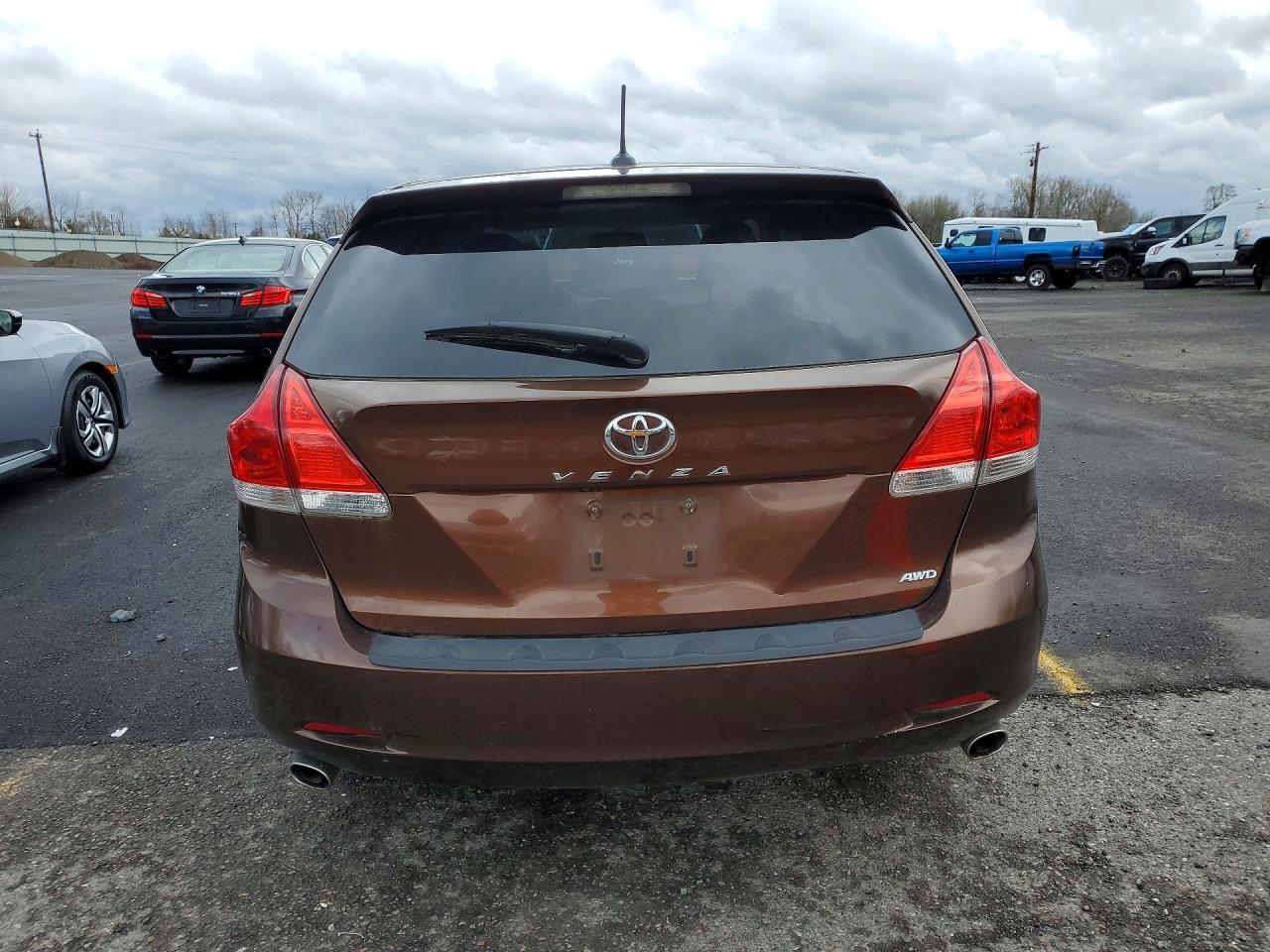 2010 Toyota Venza - Image 6