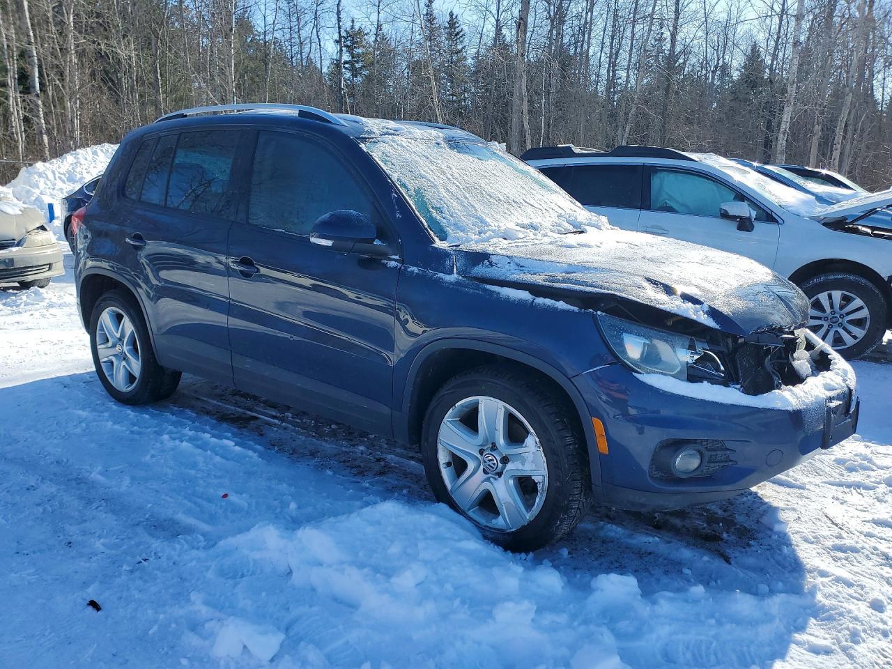 2015 Volkswagen Tiguan S - Image 4