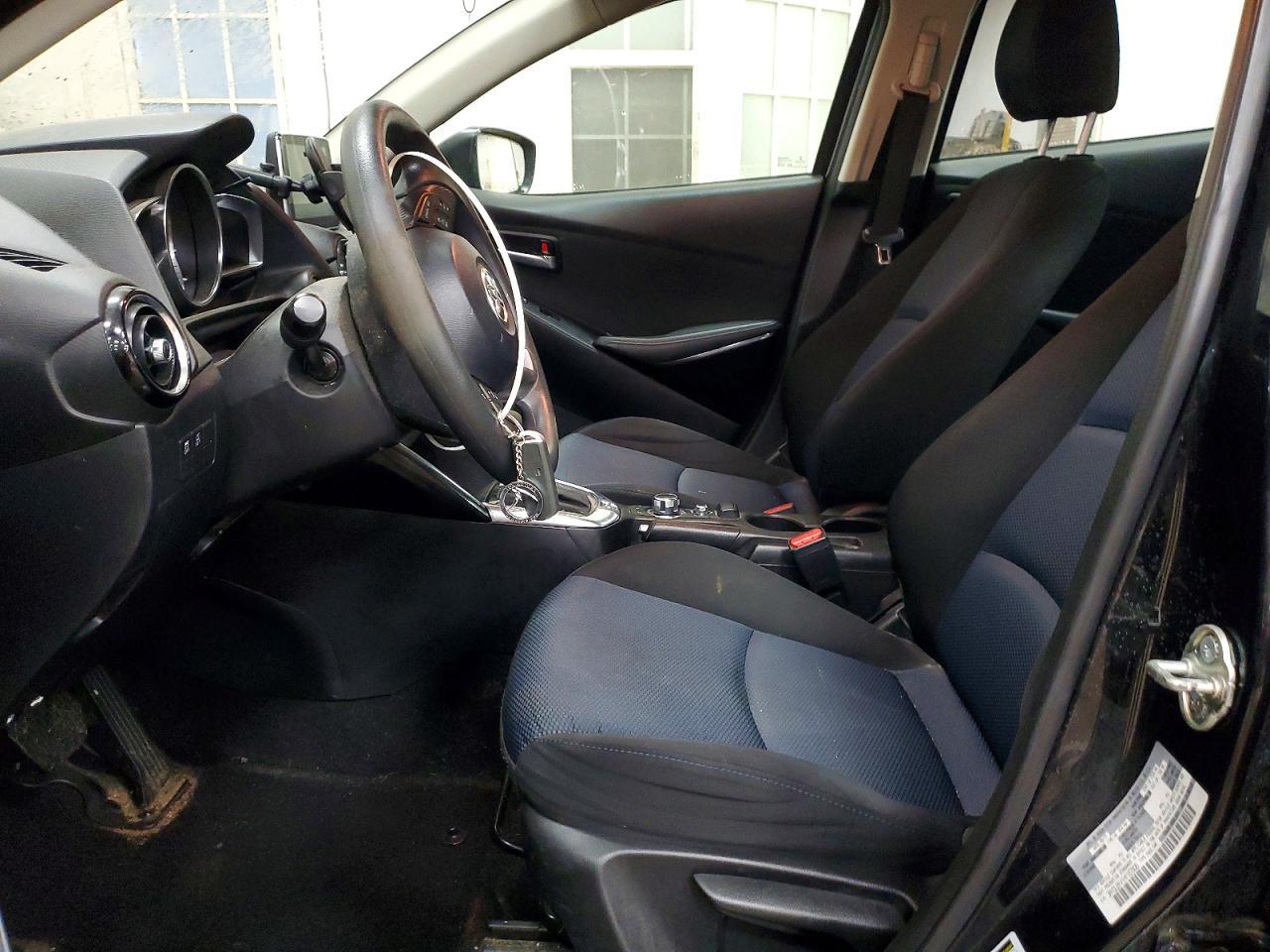 2017 Toyota Yaris Ia Base - Image 7
