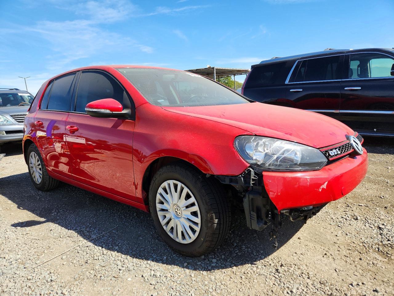 2013 Volkswagen Golf - Image 4