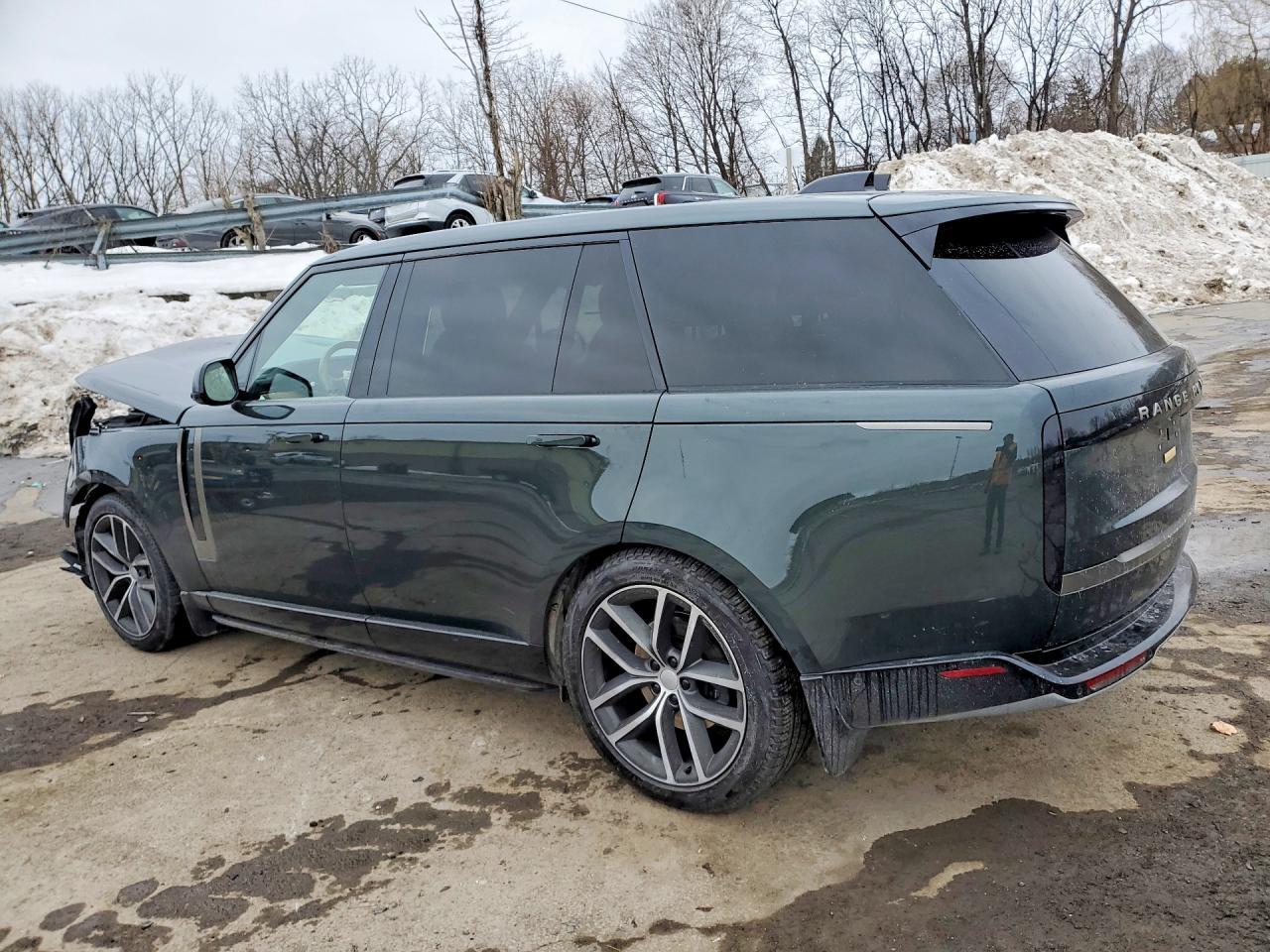 2025 Land Rover Range Rover Se - Image 2