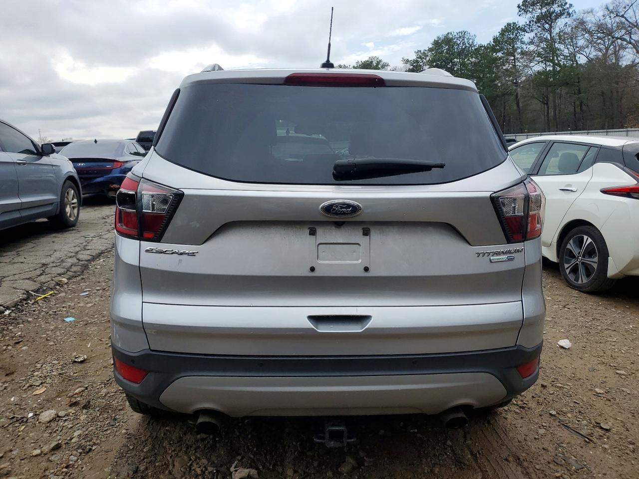 2017 Ford Escape Titanium - Image 6