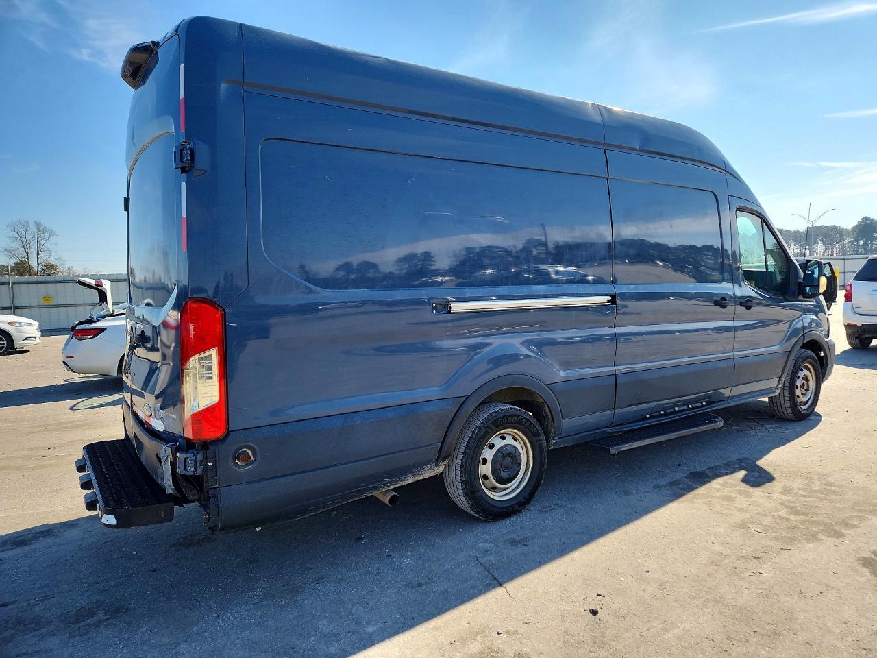 2020 Ford Transit T-250 - Image 3
