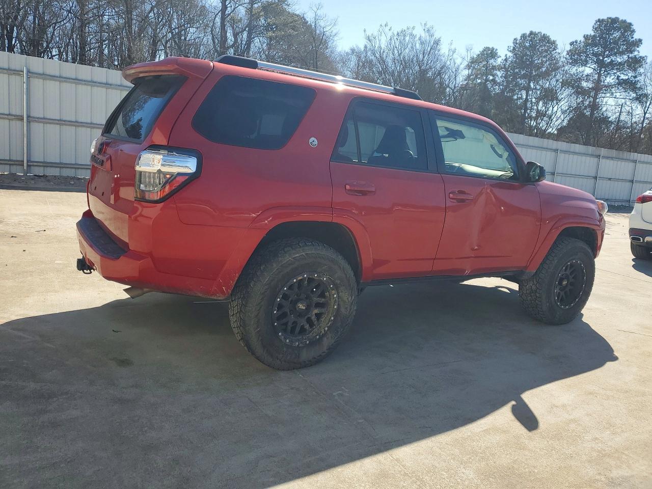 2021 Toyota 4Runner Sr5 - Image 3