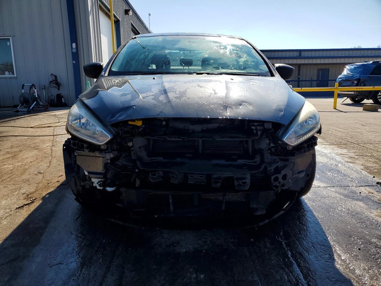 2016 Ford Focus S - Фото 5