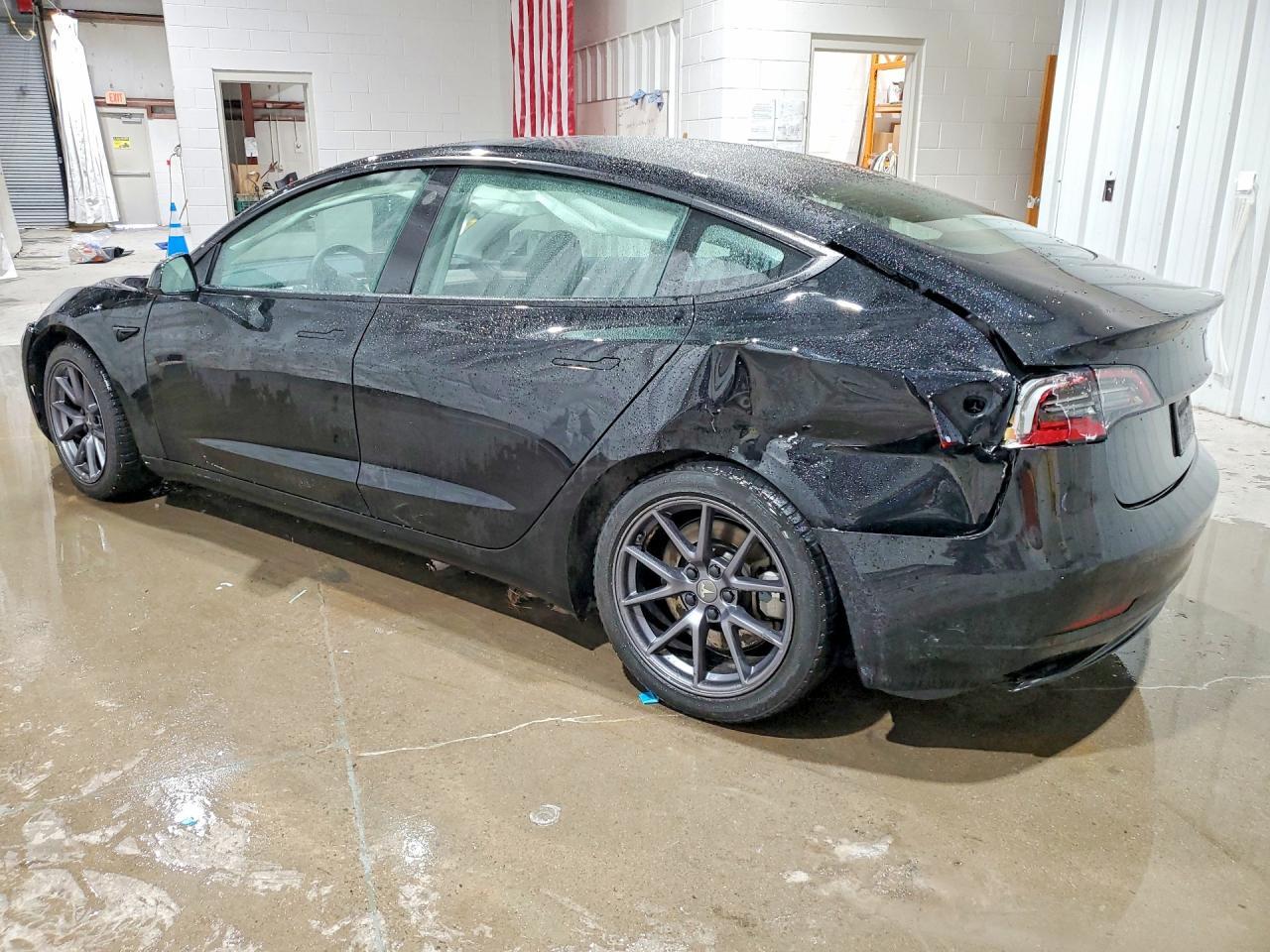 2023 Tesla Model 3 - Image 2