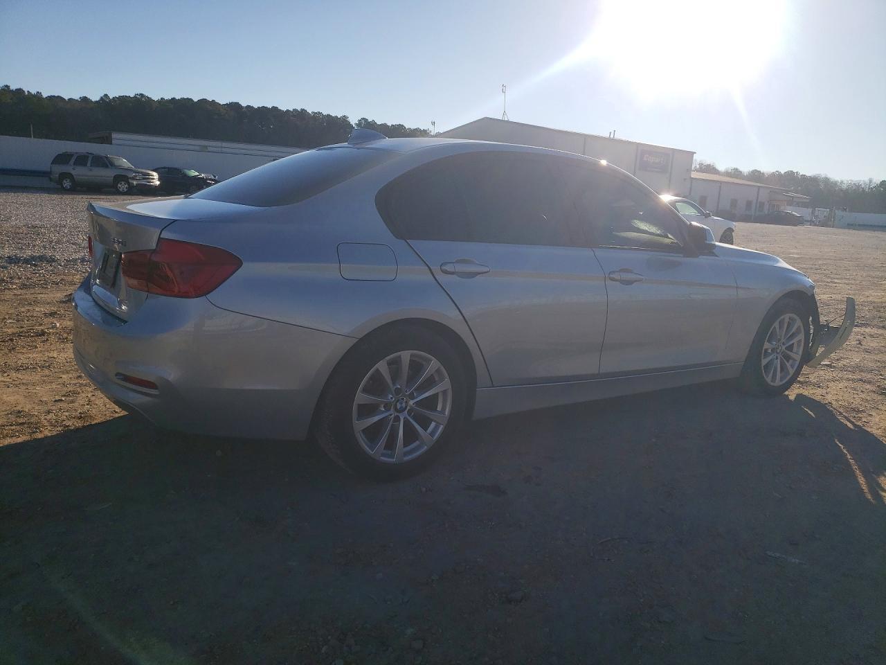 2016 BMW 320 I - Фото 3