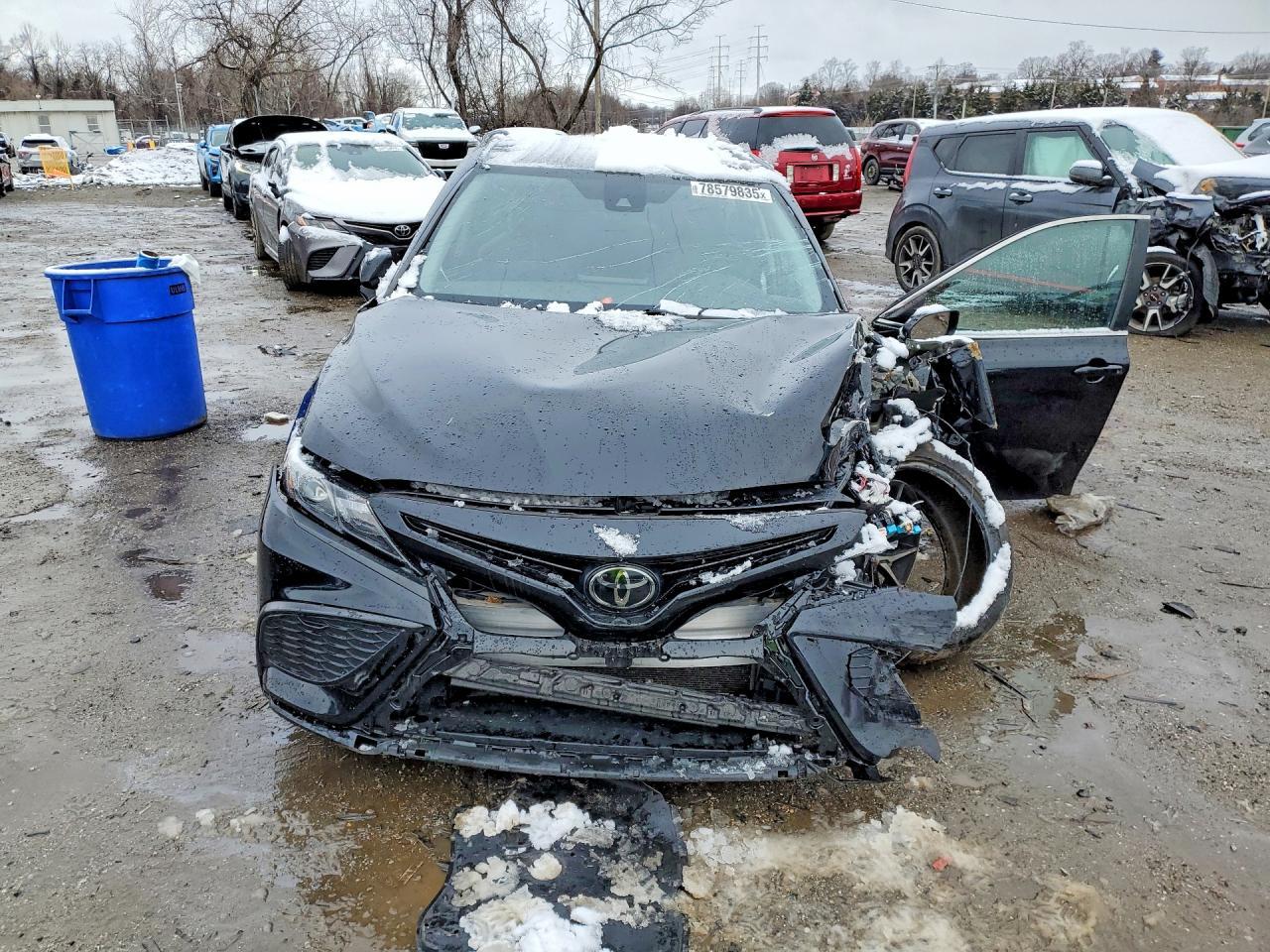2023 Toyota Camry Se - Фото 5