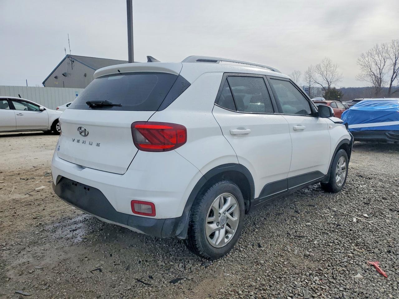 2020 Hyundai Venue Sel - Фото 3