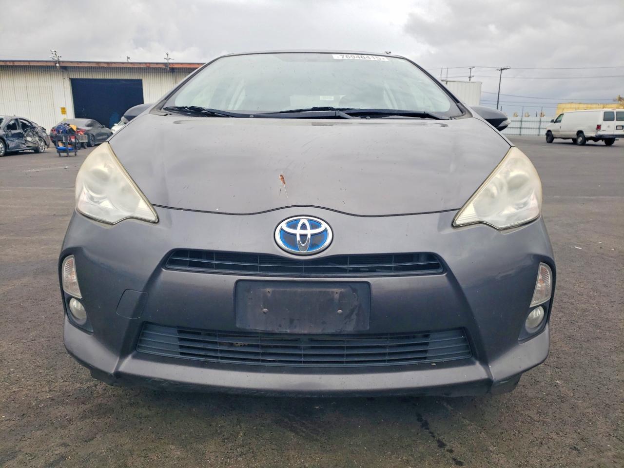2013 Toyota Prius C - Фото 5