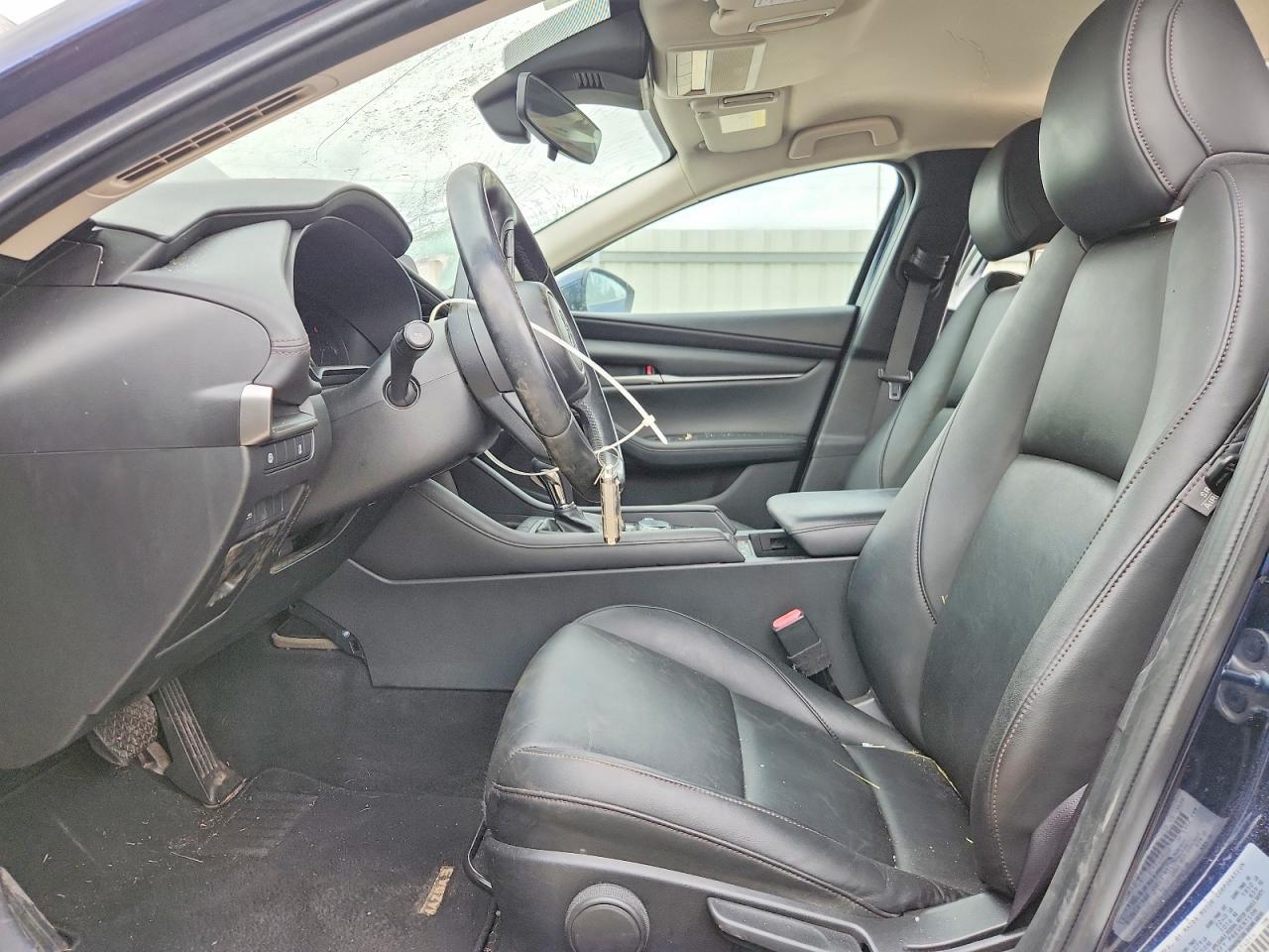 2020 Mazda 3 Select - Image 7