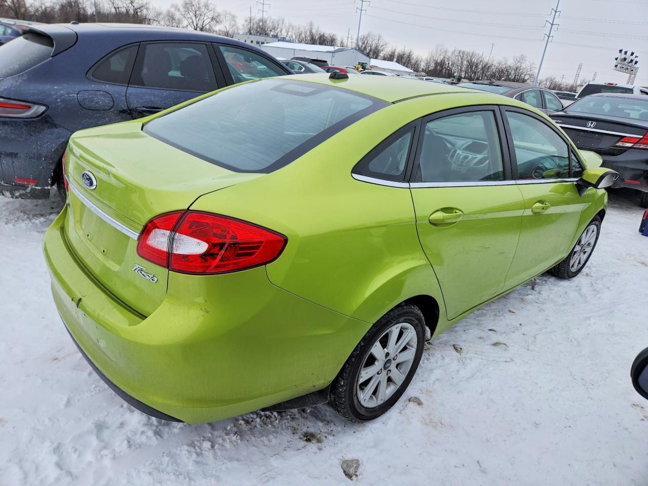 2011 Ford Fiesta Sel - Image 3