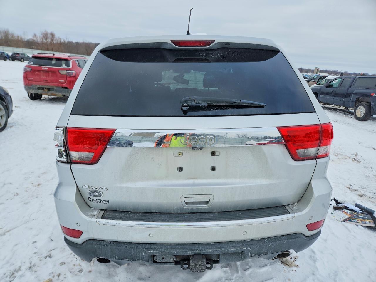 2012 Jeep Grand Cherokee Overland - Фото 6
