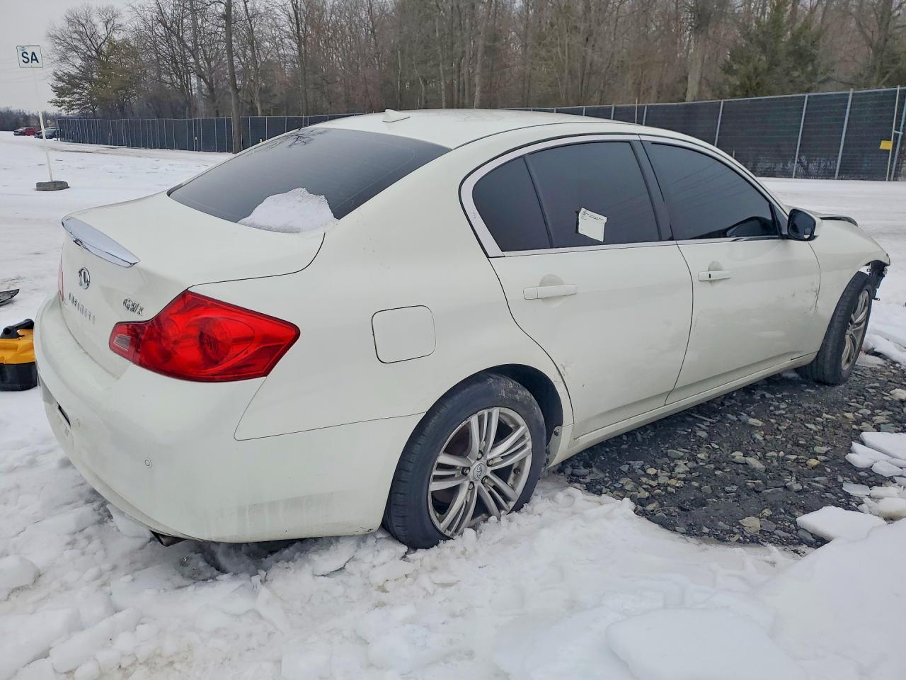 2013 Infiniti G37 - Image 3