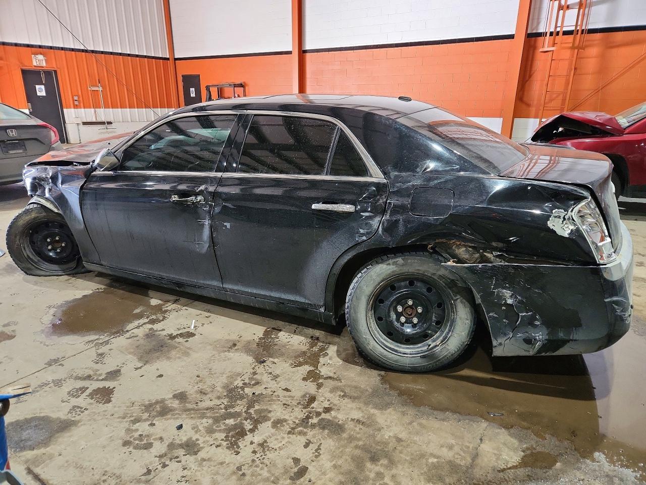 2012 Chrysler 300 Limited - Image 2