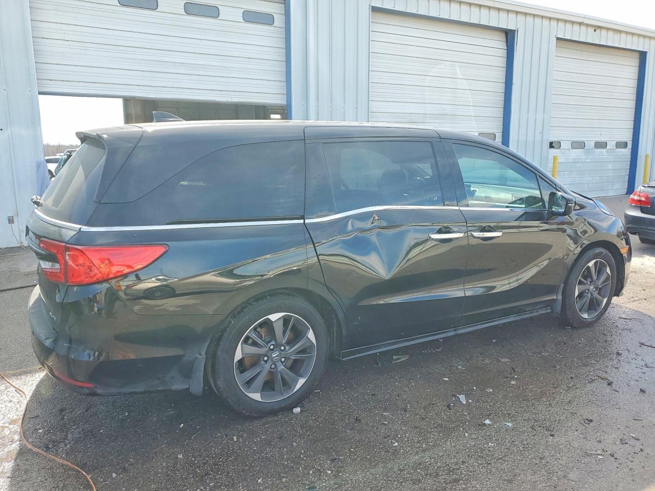 2023 Honda Odyssey Elite - Фото 3