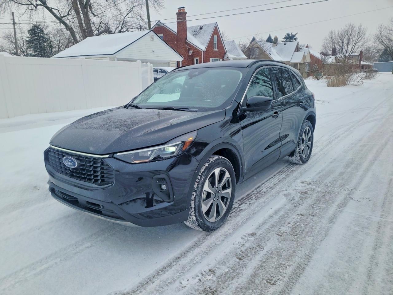 2025 Ford Escape Platinum - Фото 2