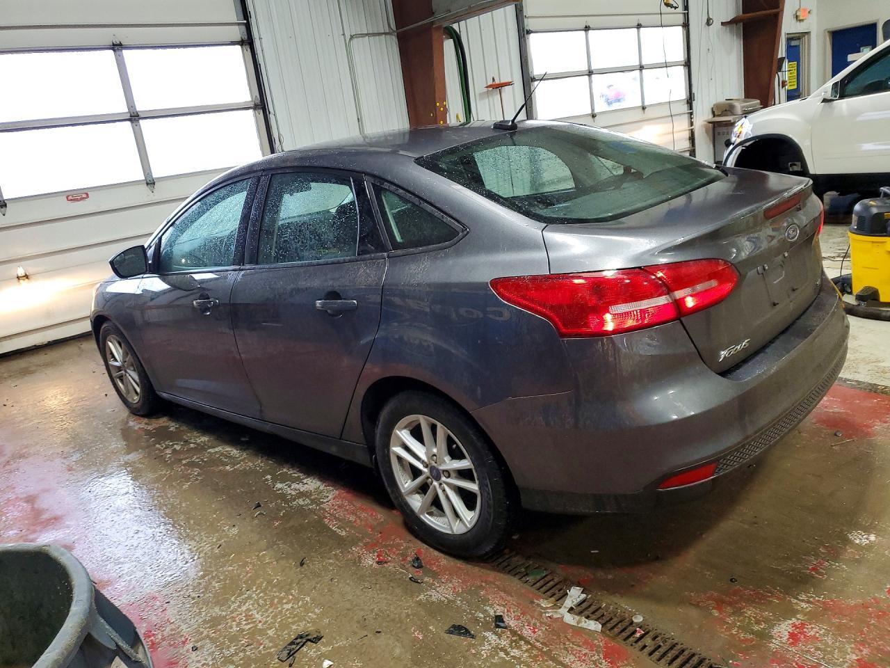 2018 Ford Focus Se - Фото 2