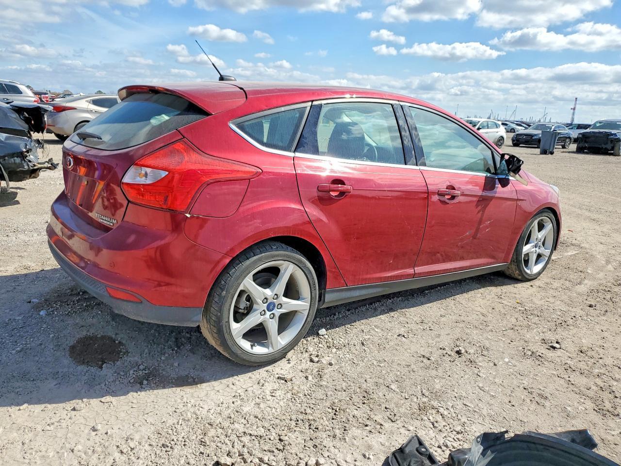 2014 Ford Focus Titanium - Фото 3