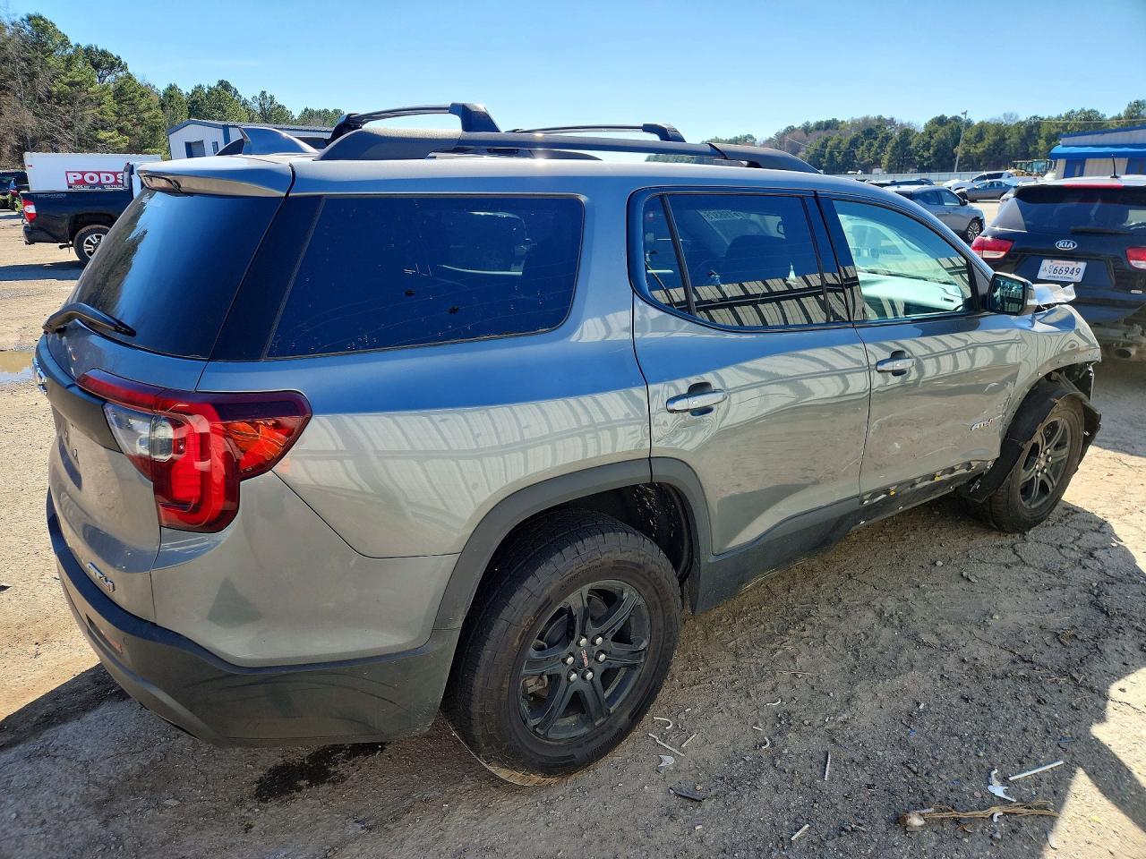 2022 GMC Acadia At4 - Фото 3