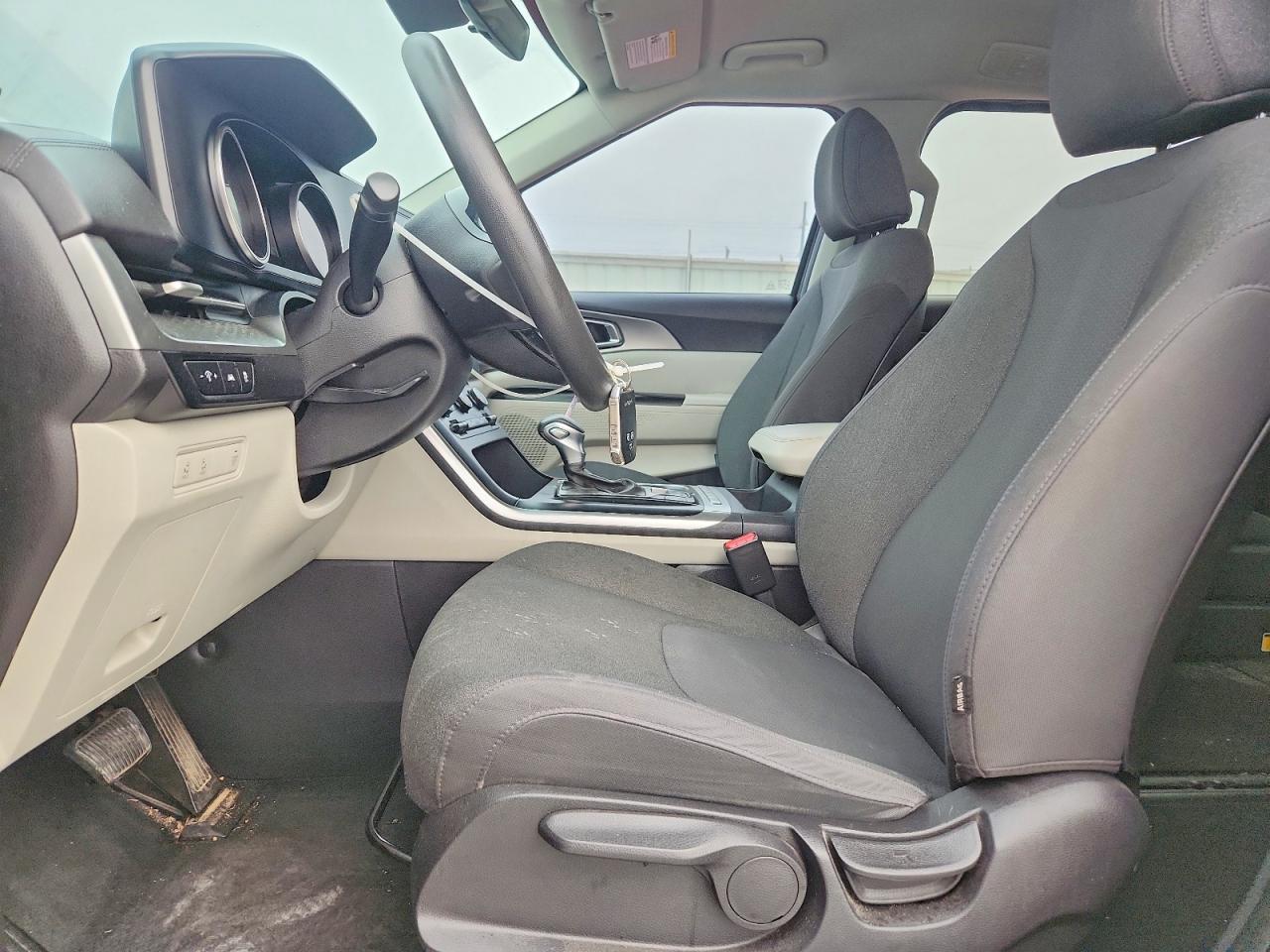 2022 Kia Carnival Lx - Фото 7