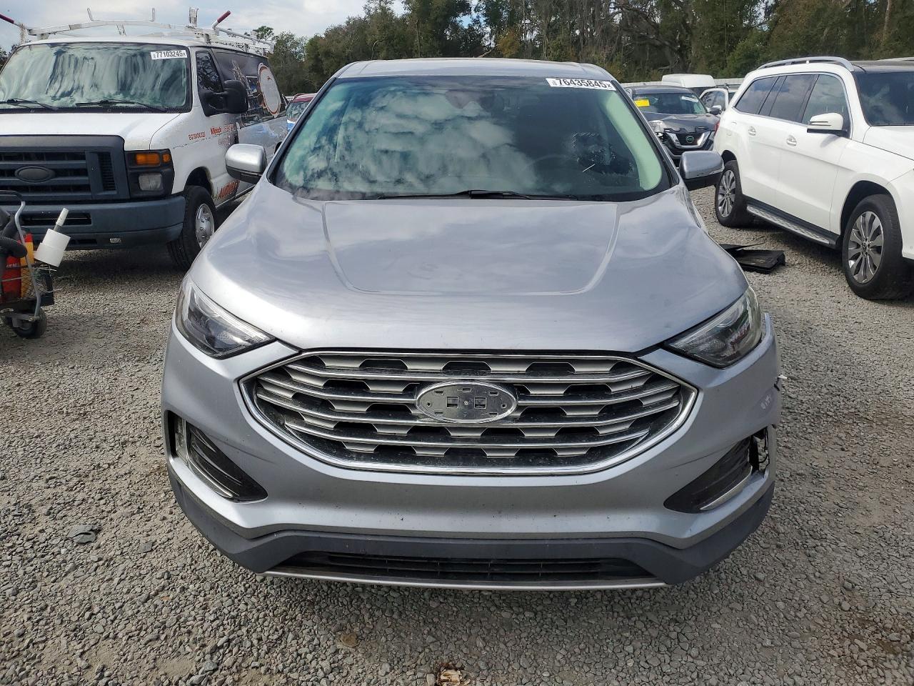 2024 Ford Edge Sel - Image 5