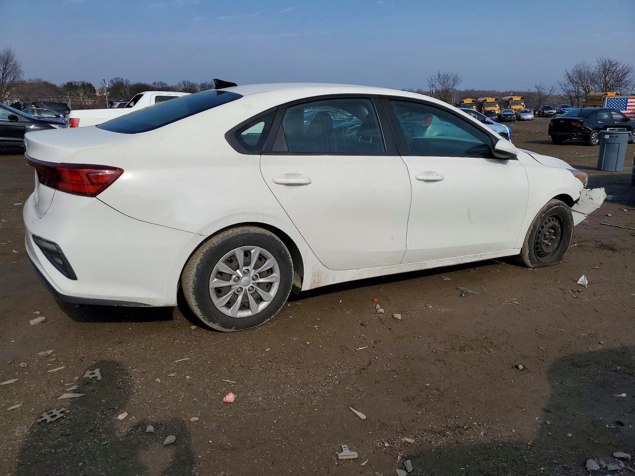 2019 Kia Forte Fe - Image 3