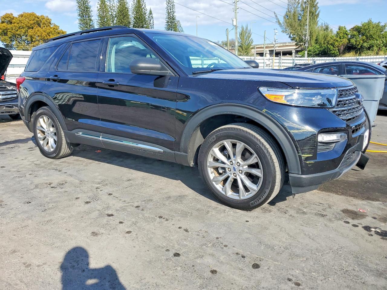 2024 Ford Explorer Xlt - Image 4