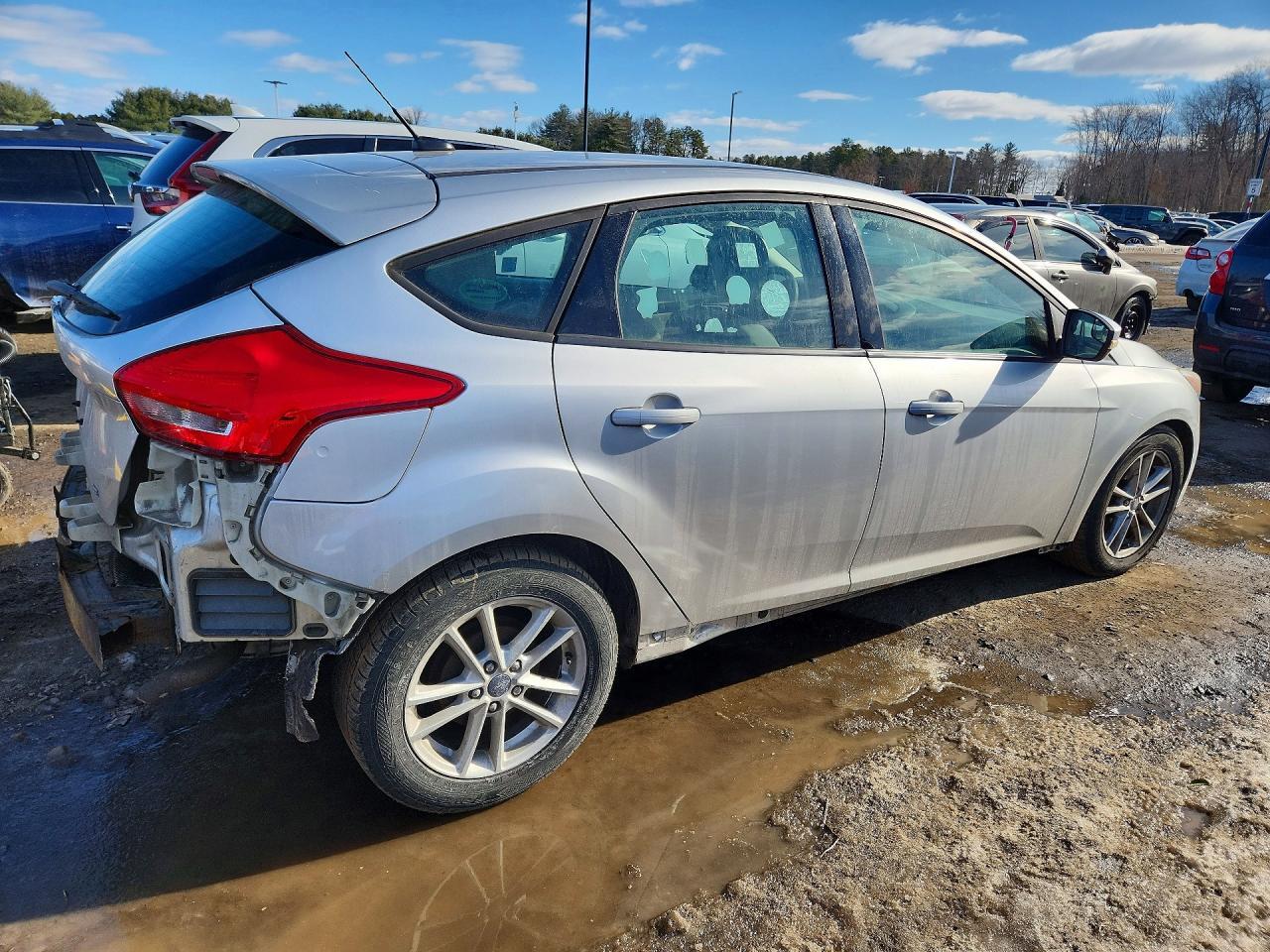 2017 Ford Focus Se - Image 3
