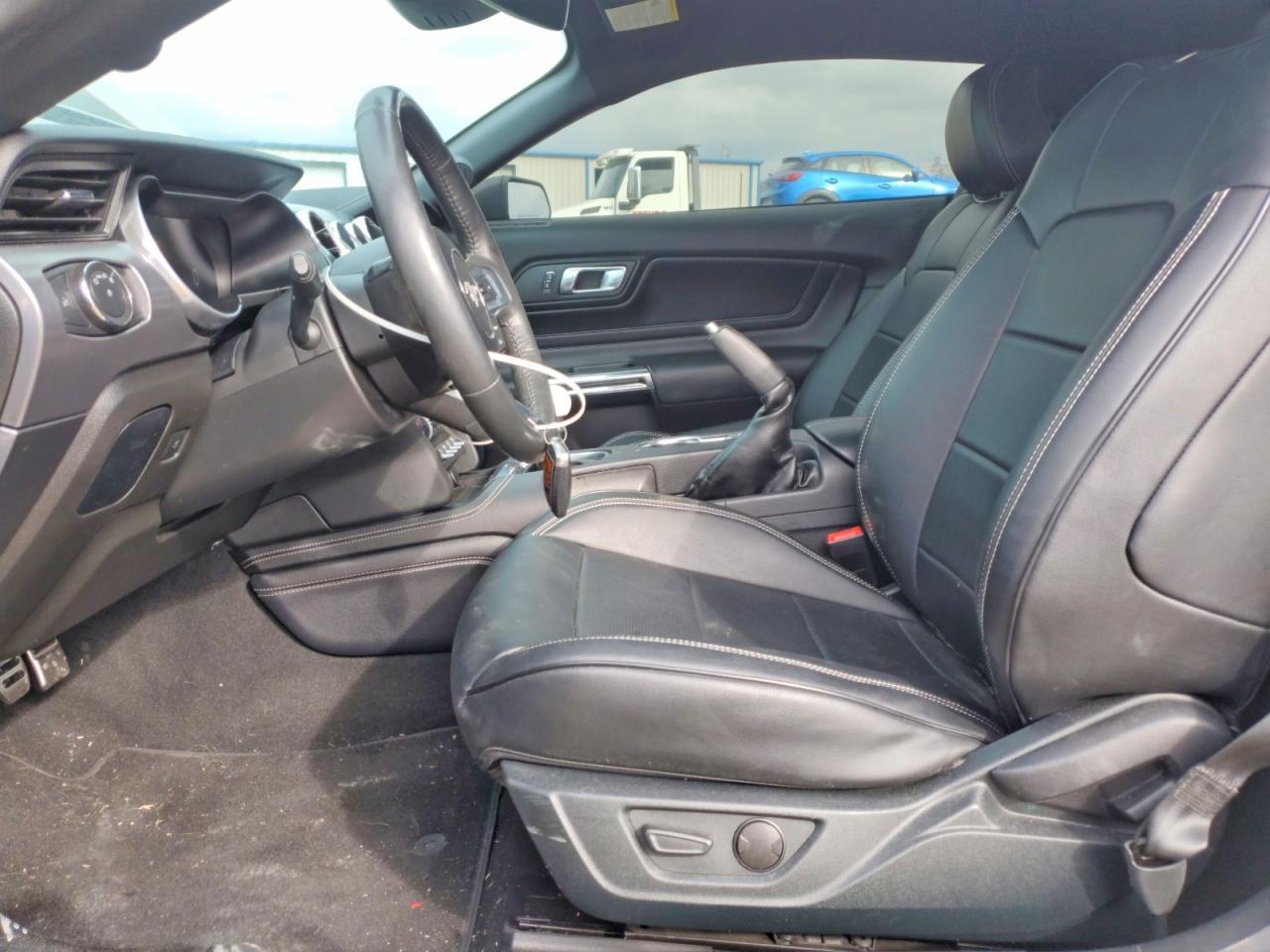 2022 Ford Mustang Mach I - Фото 7