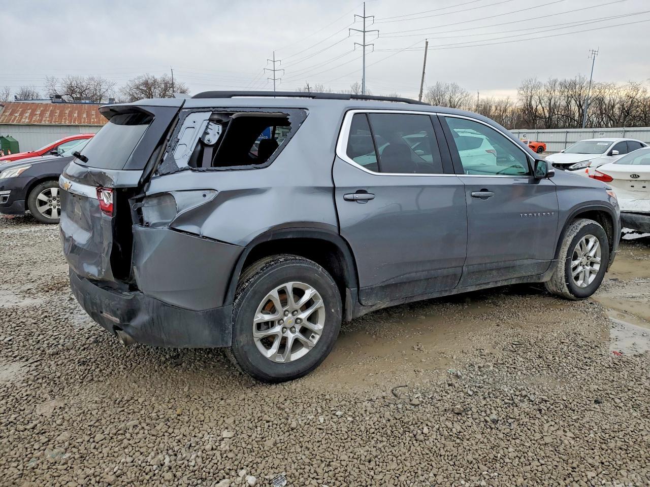 2021 Chevrolet Traverse Lt - Фото 3