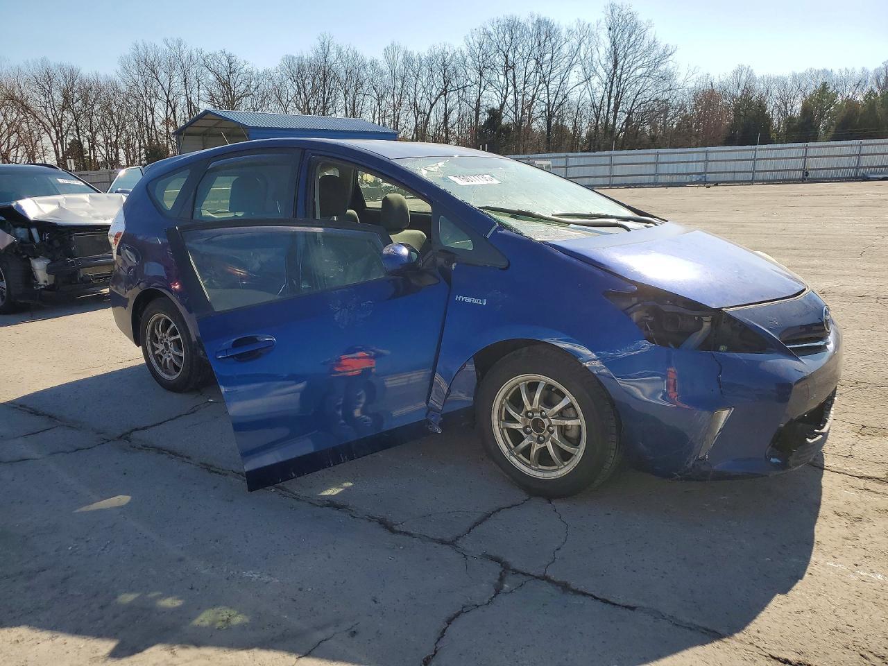 2012 Toyota Prius V - Фото 4