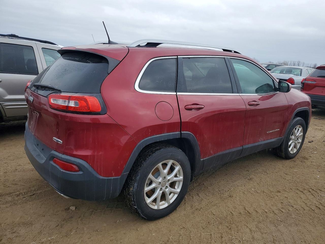 2017 Jeep Cherokee Latitude - Image 3