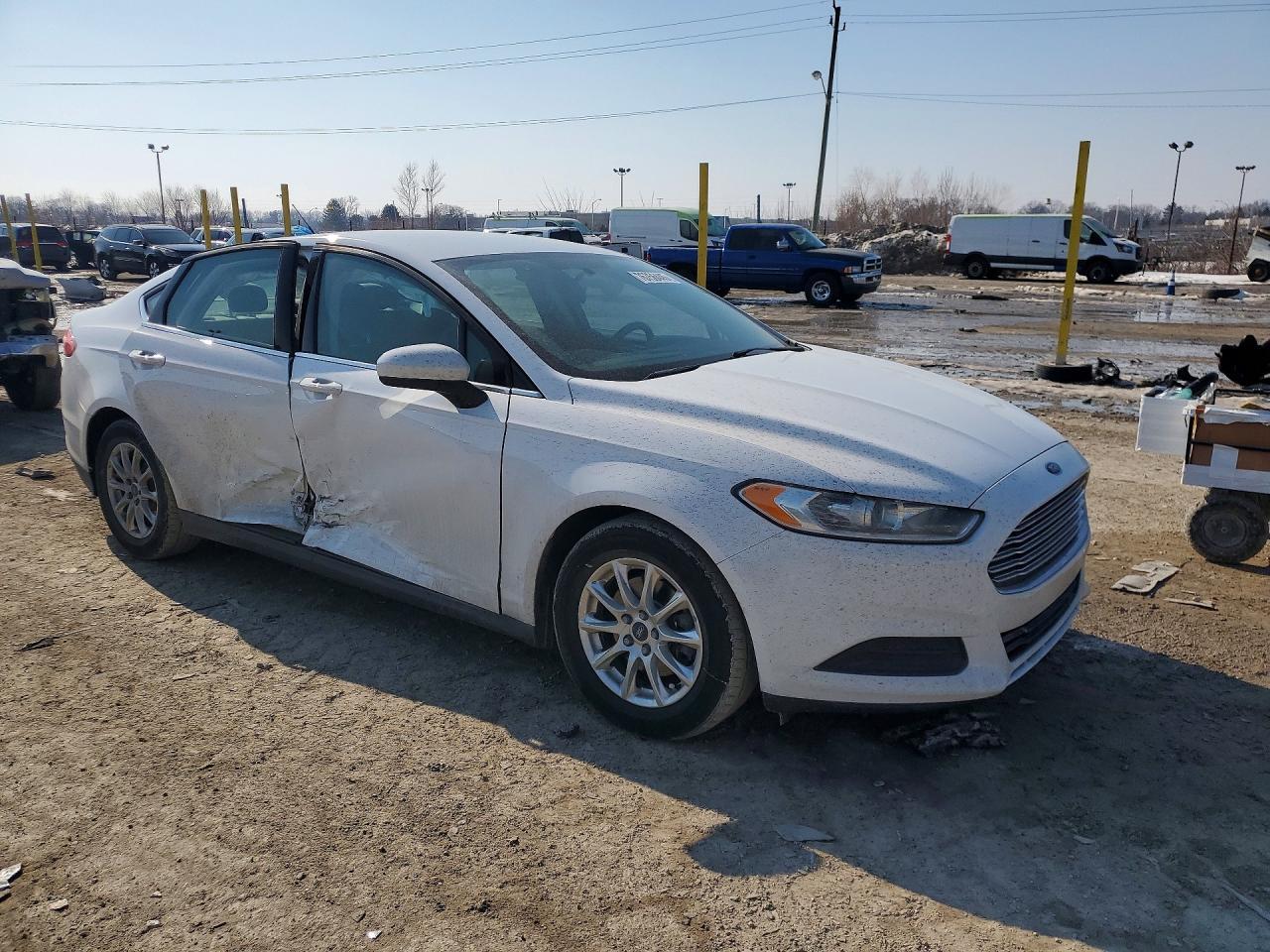 2016 Ford Fusion S - Image 4