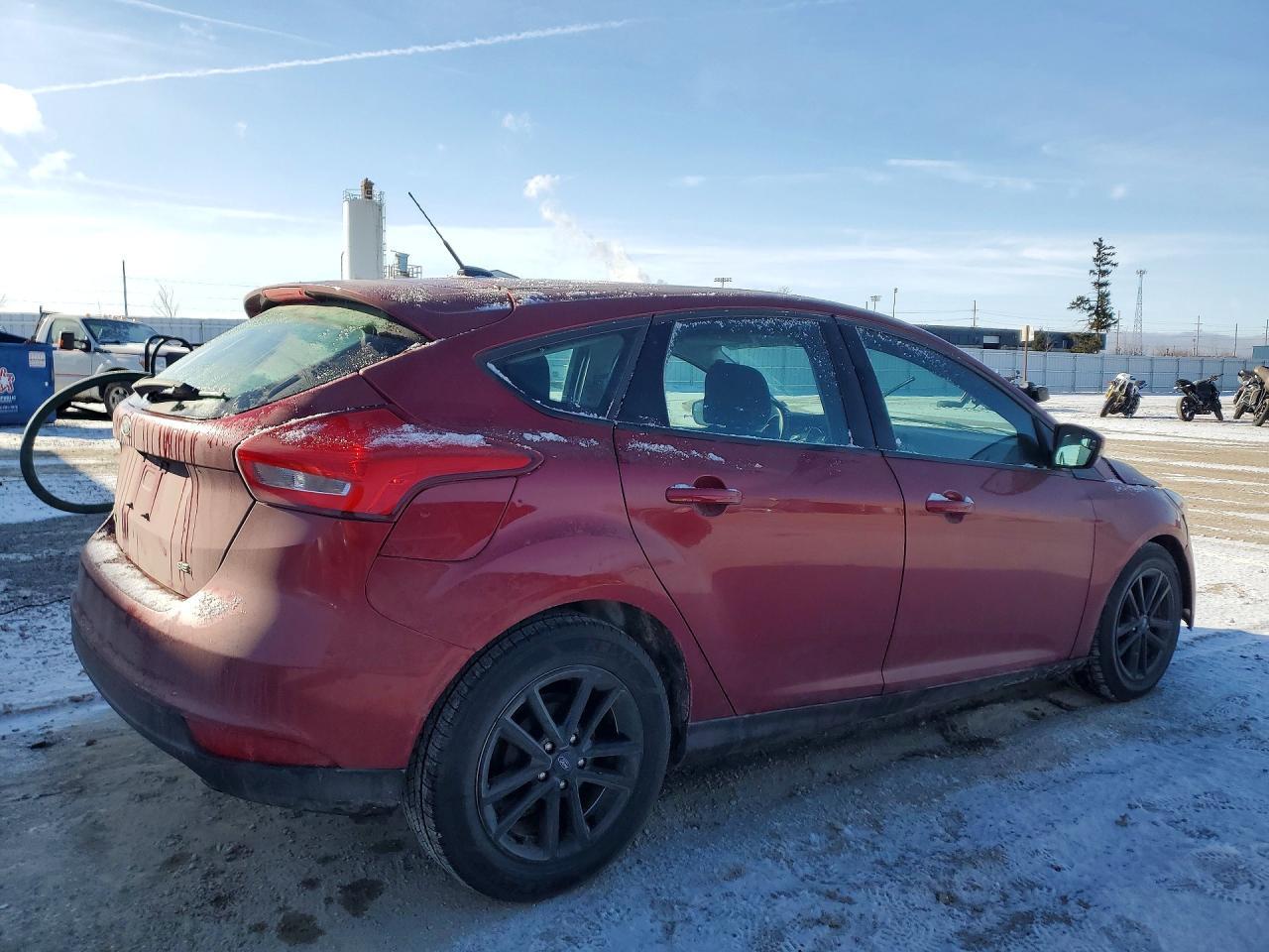 2017 Ford Focus Se - Image 3
