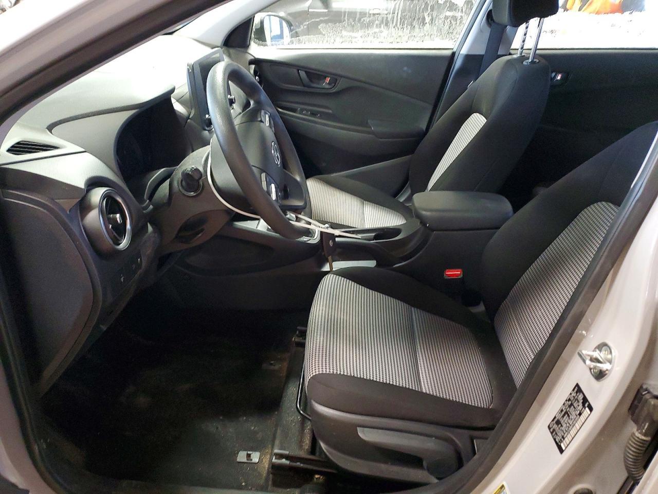2023 Hyundai Kona Se - Image 7