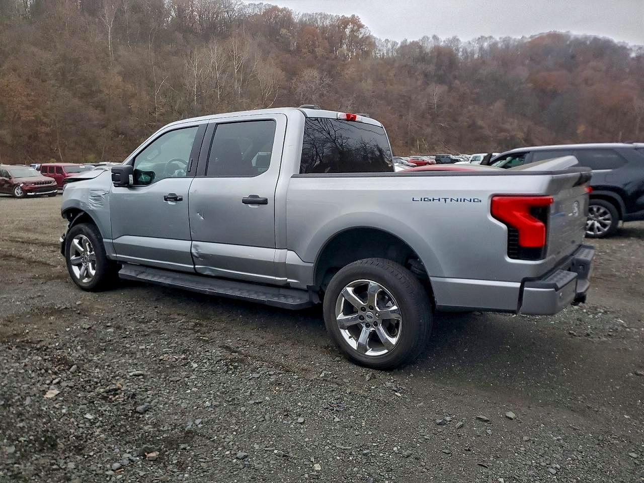 2024 Ford F150 Lightning Xlt - Image 2