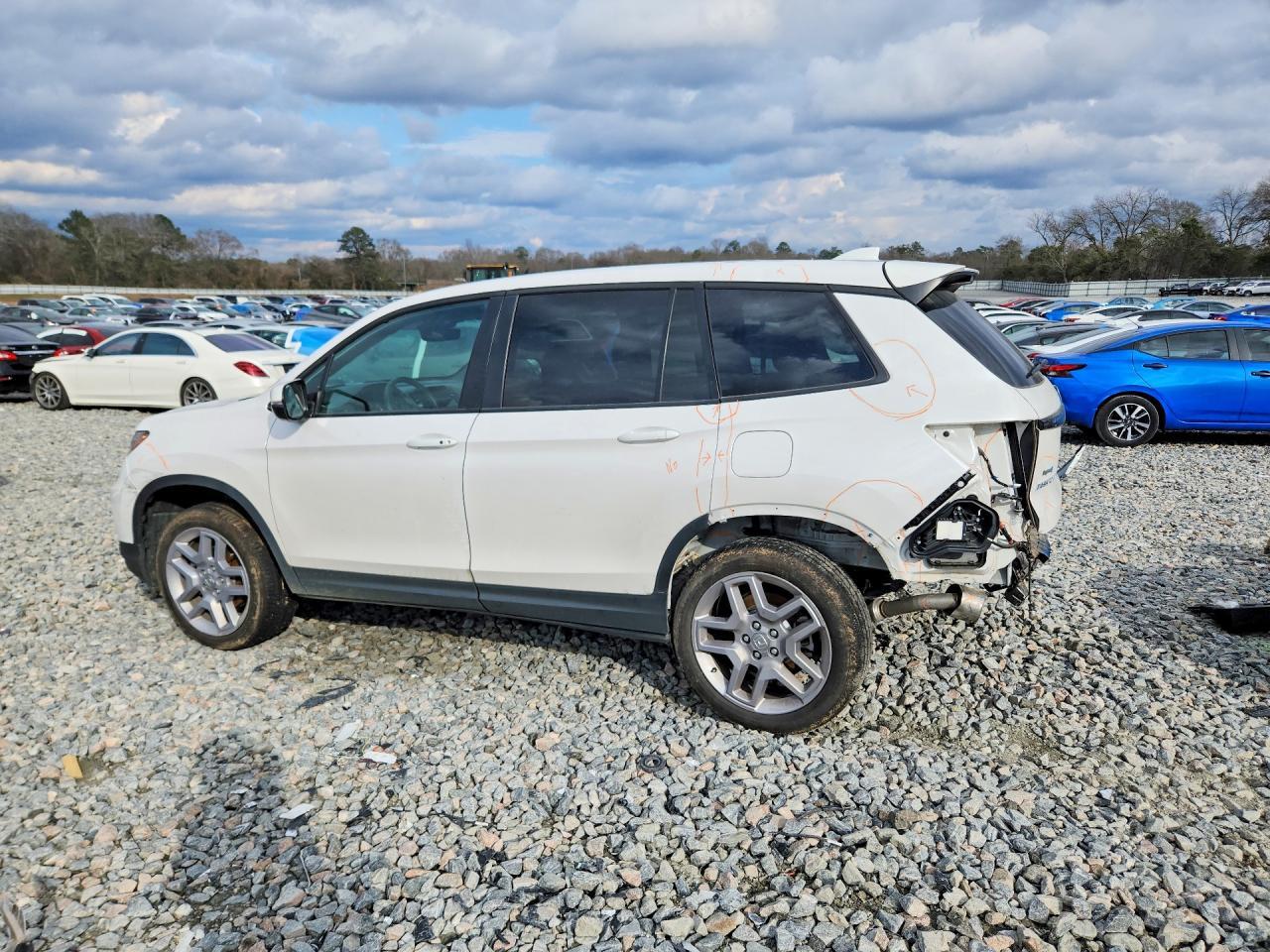 2025 Honda Passport Exl - Image 2