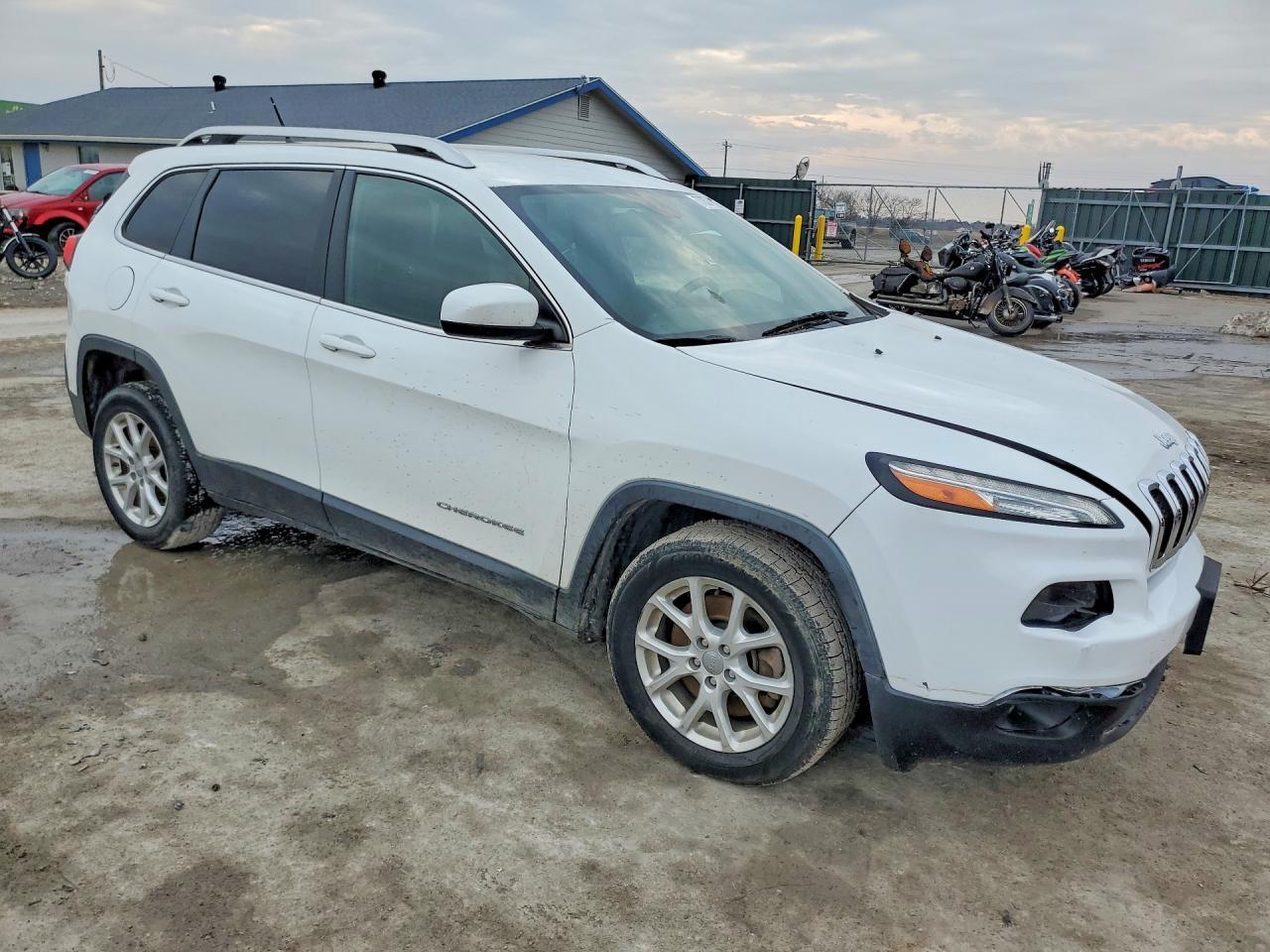 2015 Jeep Cherokee Latitude - Image 4