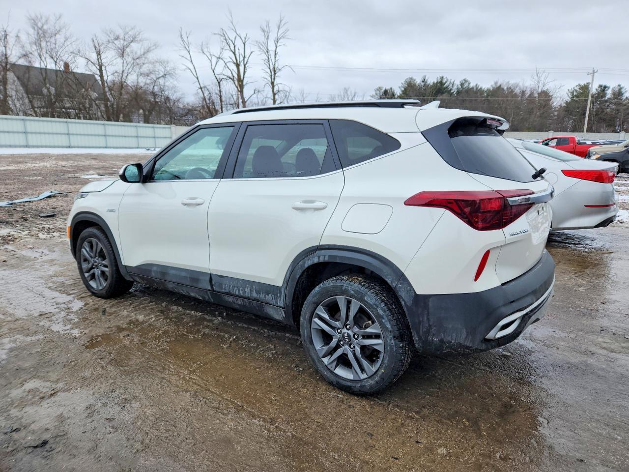 2021 Kia Seltos S - Фото 2
