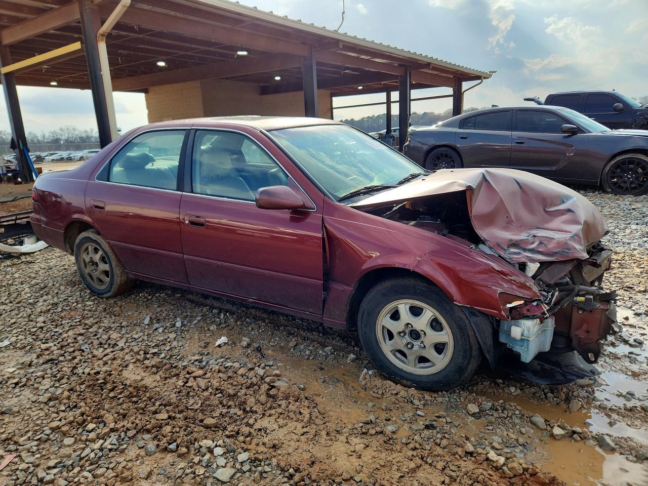 1999 Toyota Camry Le - Image 4