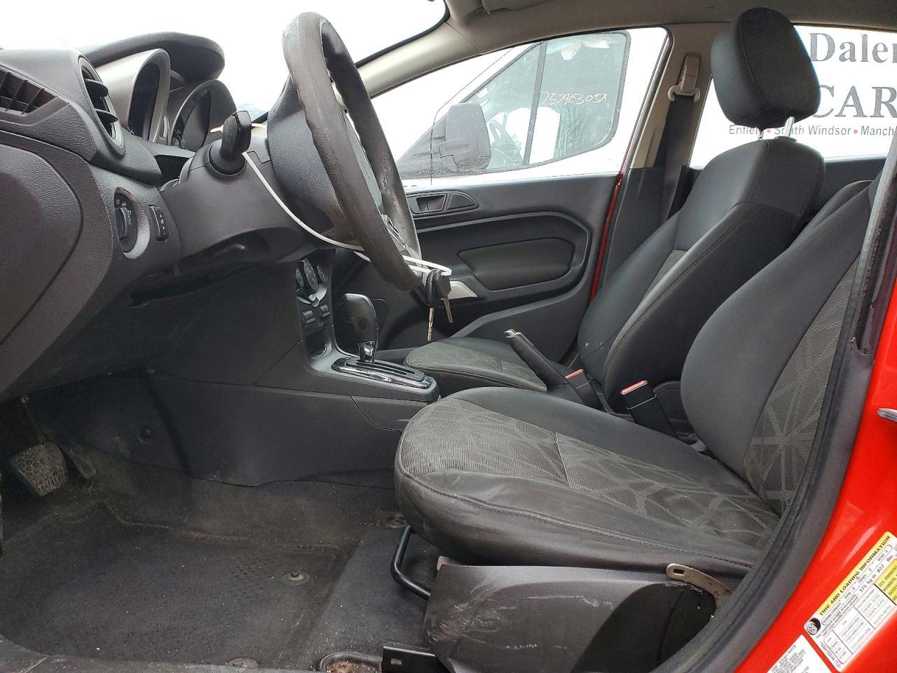 2012 Ford Fiesta Se - Фото 7